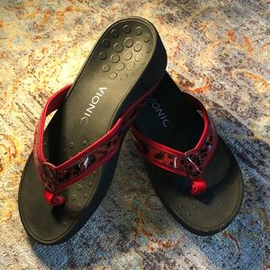 Women’s Vionic Flip Flops